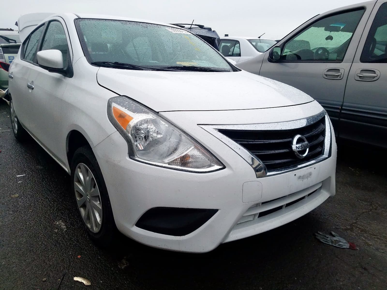 Nissan Versa 2018 z USA