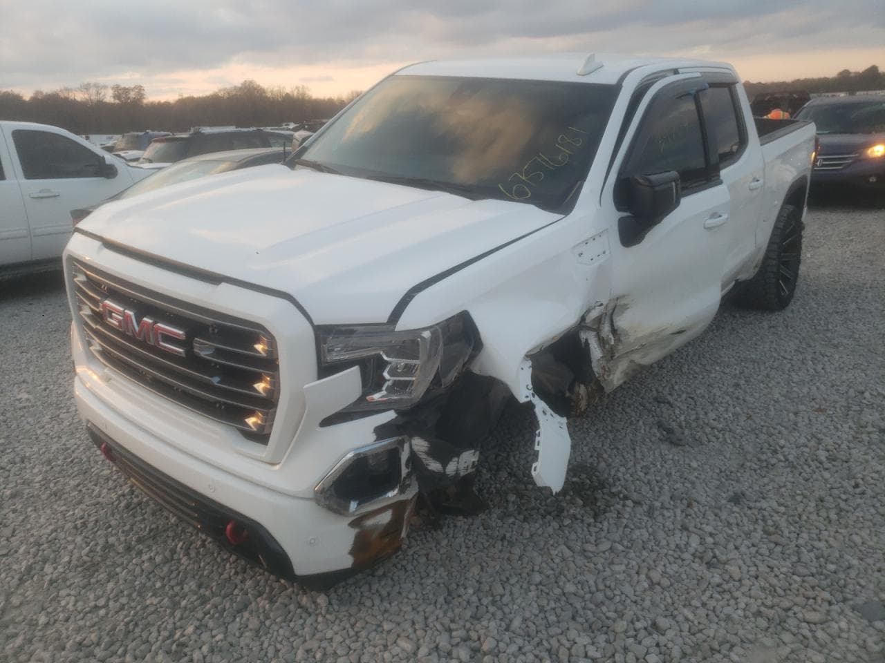 2020 GMC Sierra K1500 At4 - foto 2