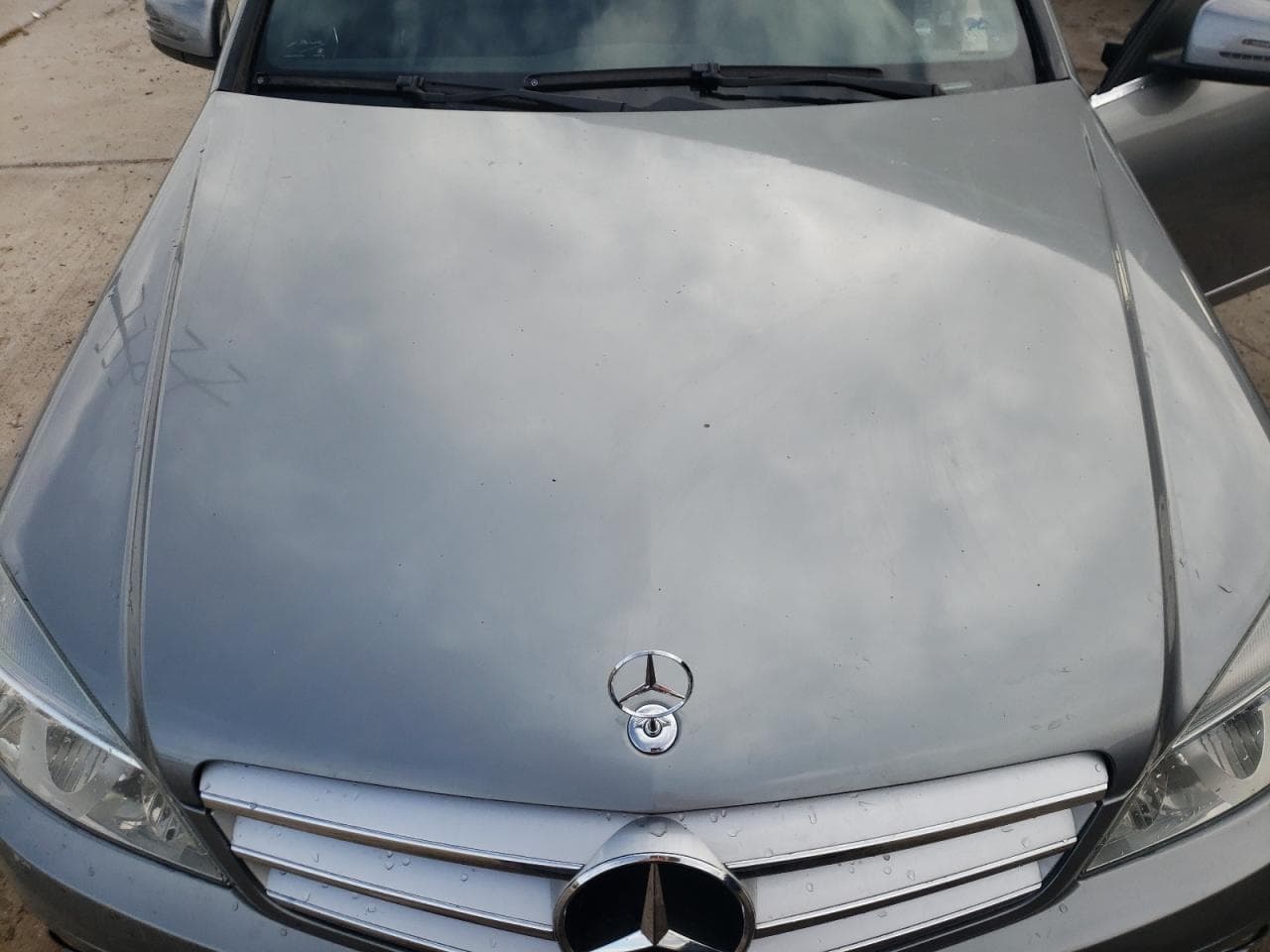 2010 Mercedes-Benz C 300 - foto 2