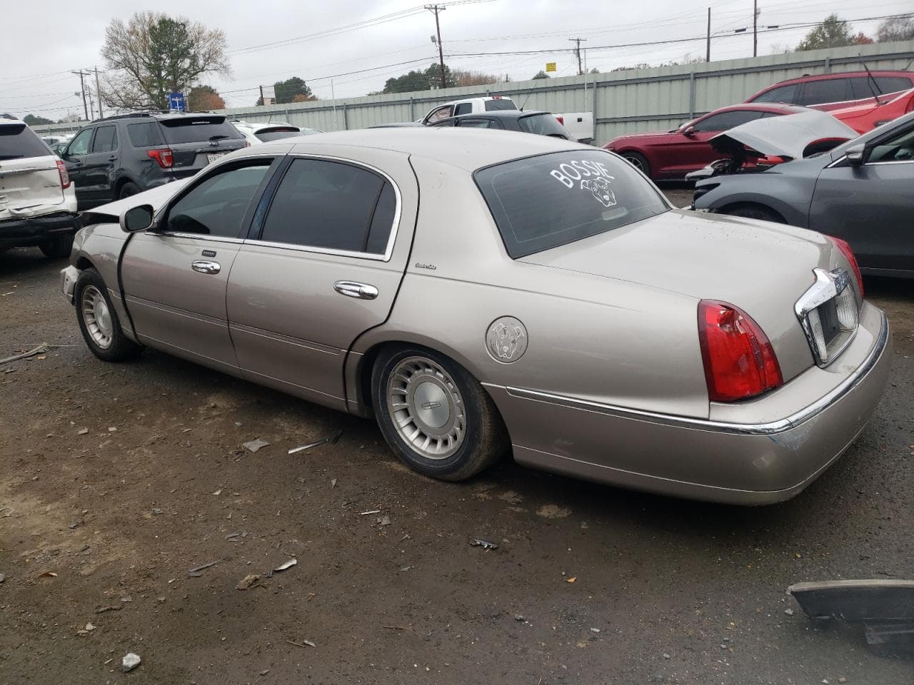 2001 Lincoln Town Car Executive - foto 2