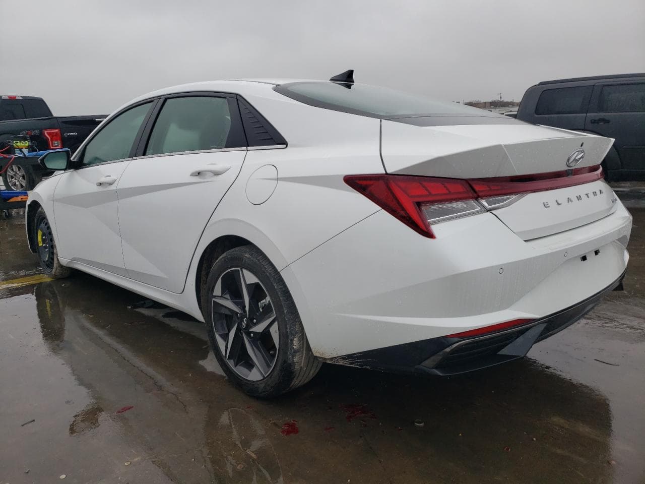 2021 Hyundai Elantra Limited - foto 2