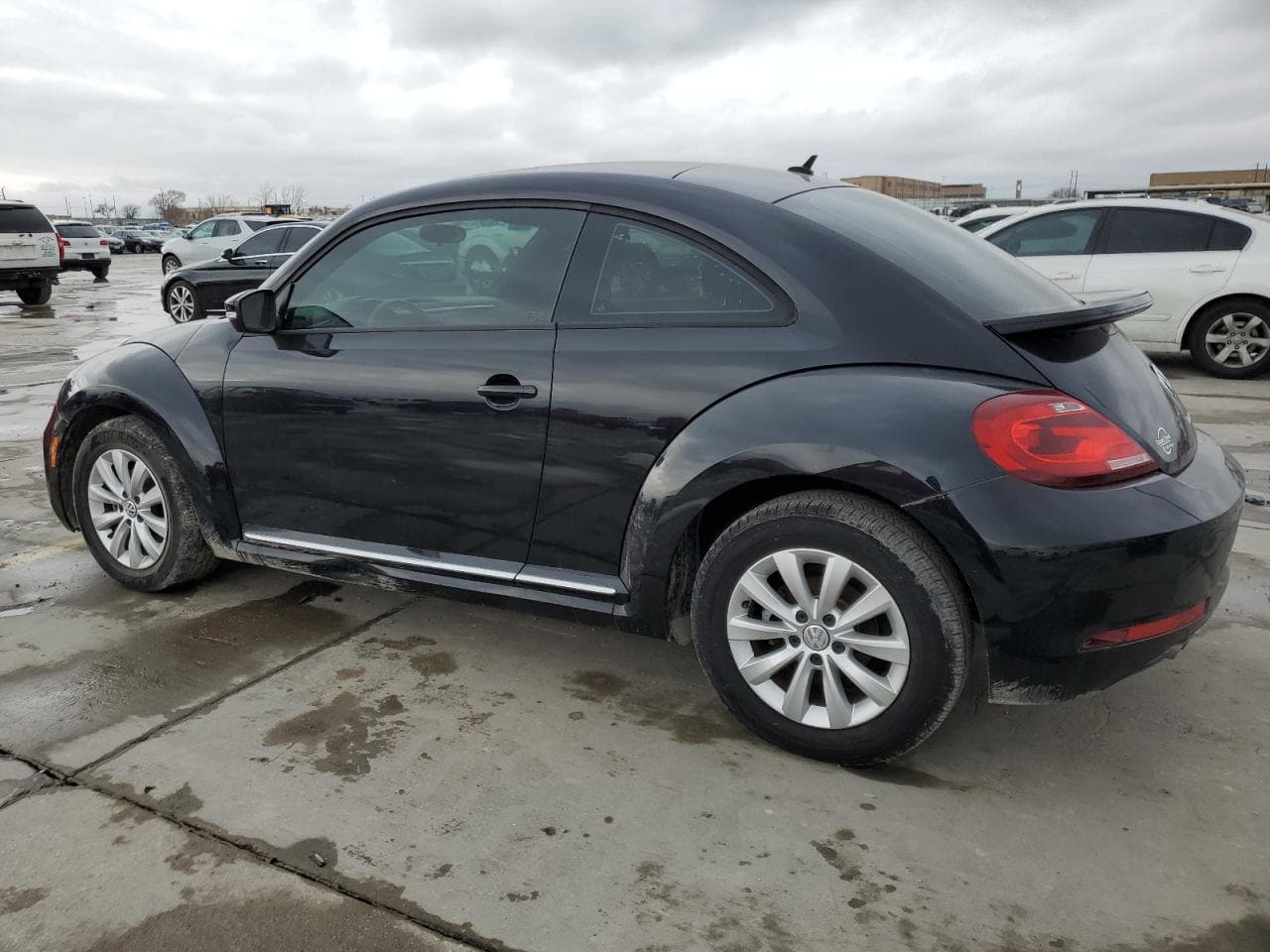 2019 Volkswagen Beetle S - foto 2