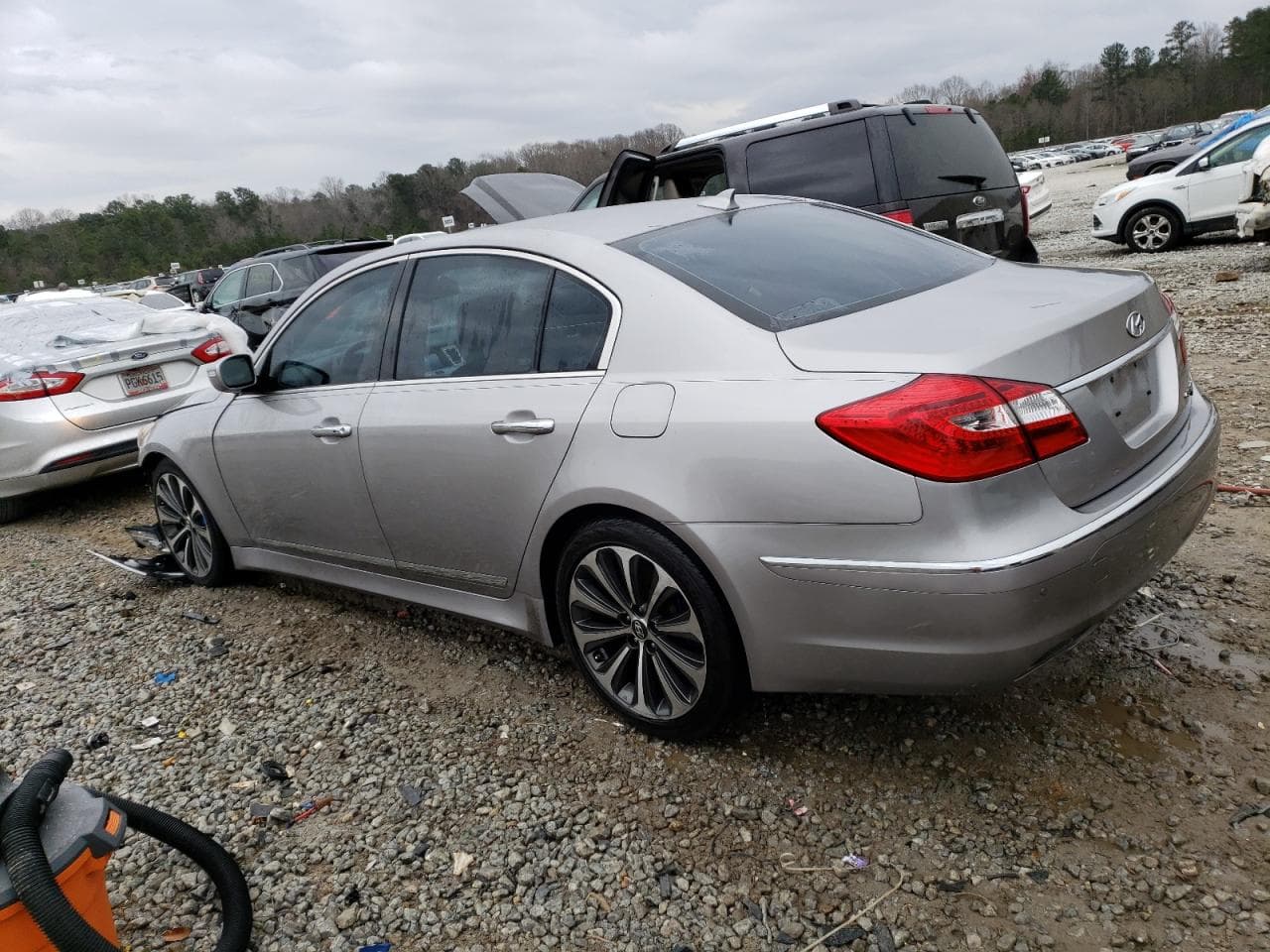 2013 Hyundai Genesis 5.0L - foto 2