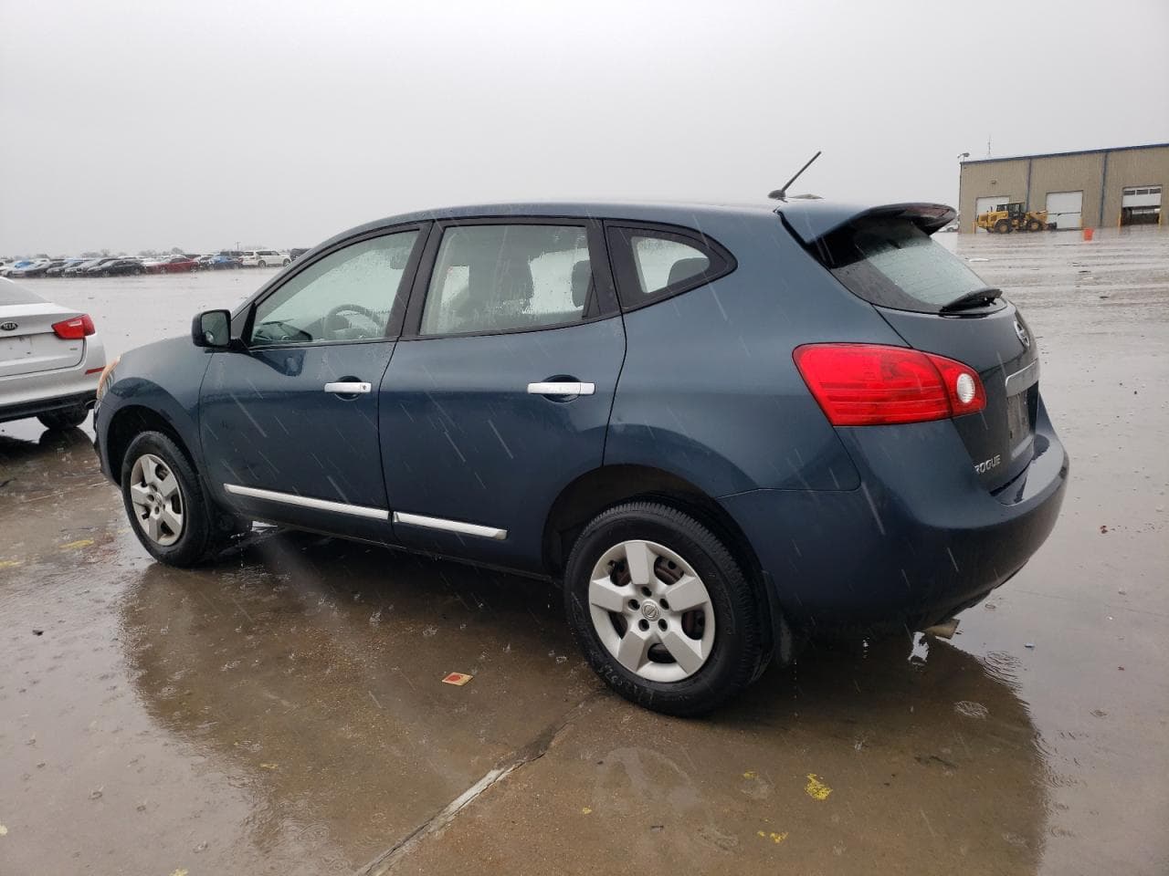 2013 Nissan Rogue S - foto 2