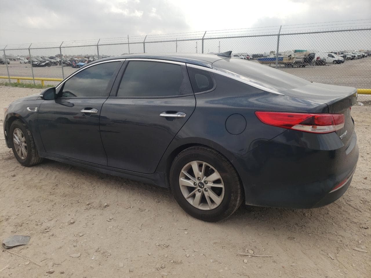 2016 Kia Optima Lx - foto 2