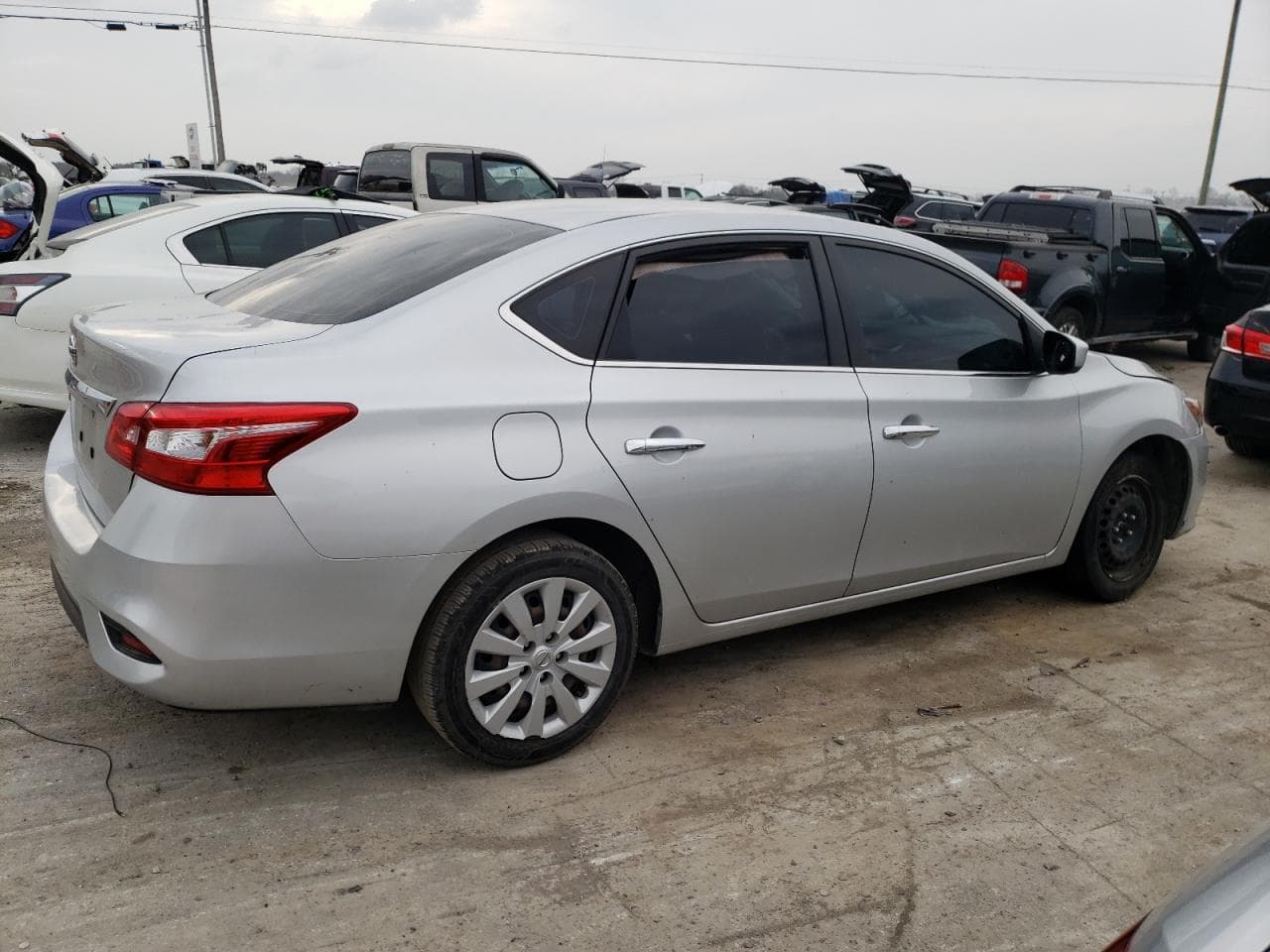 2018 Nissan Sentra S - foto 3