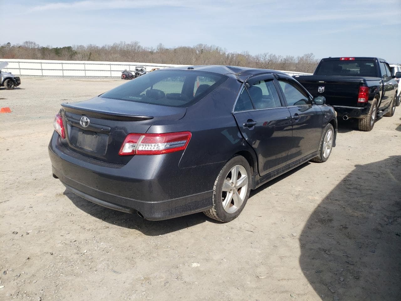 2011 Toyota Camry Se V6 - foto 3