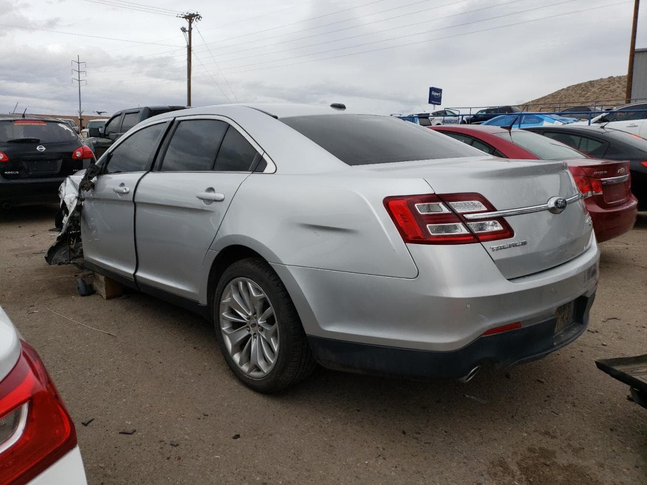 2015 Ford Taurus Limited - foto 2