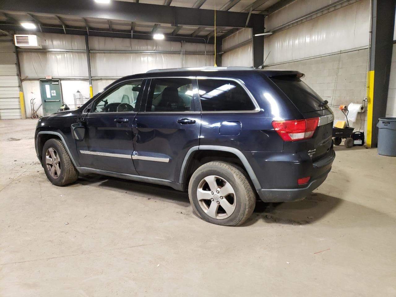 2011 Jeep Grand Cherokee Laredo - foto 2