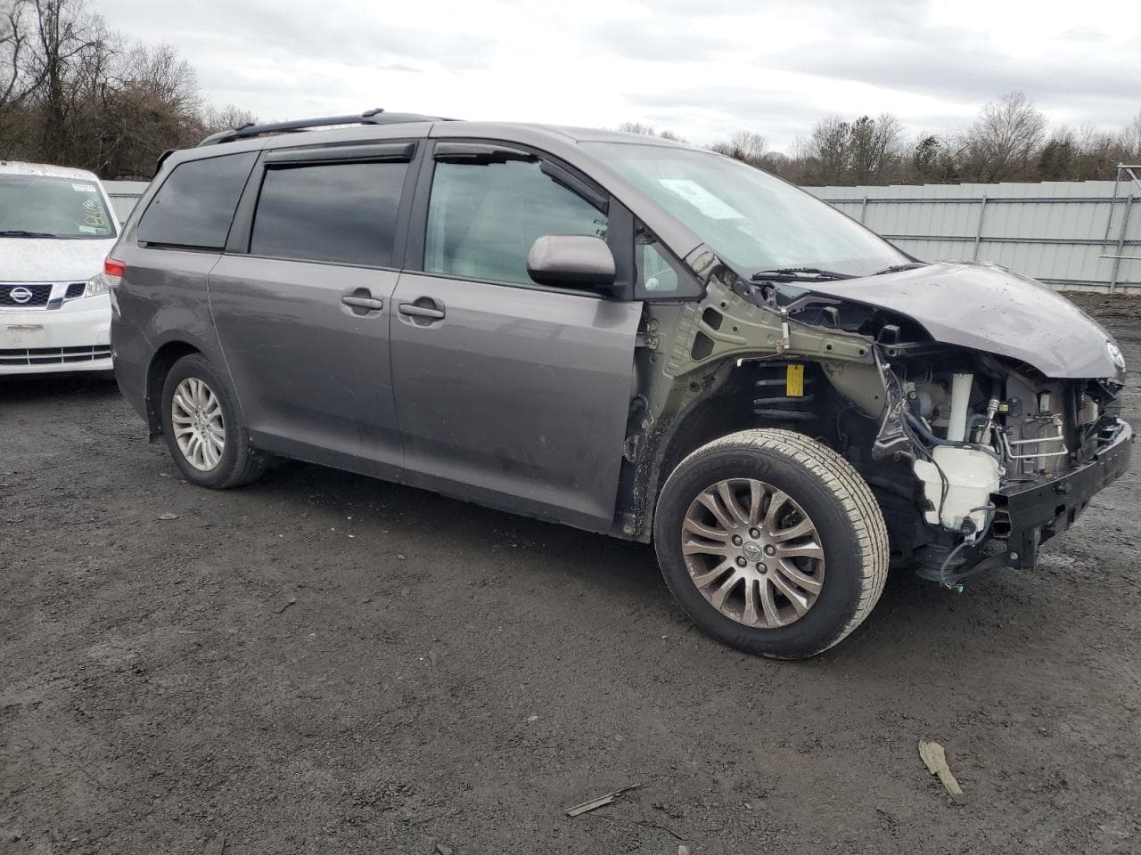 2013 Toyota Sienna Xle - foto 4