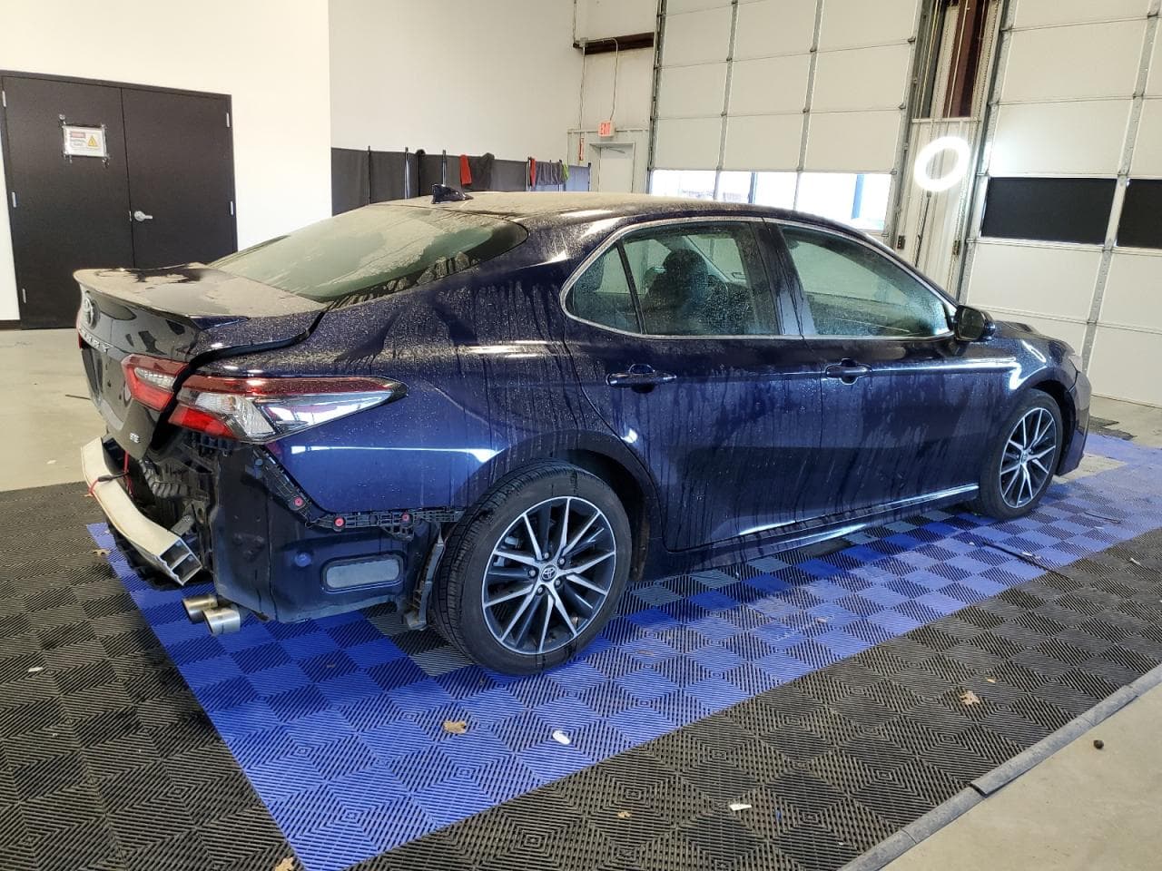 2021 Toyota Camry Se - foto 3
