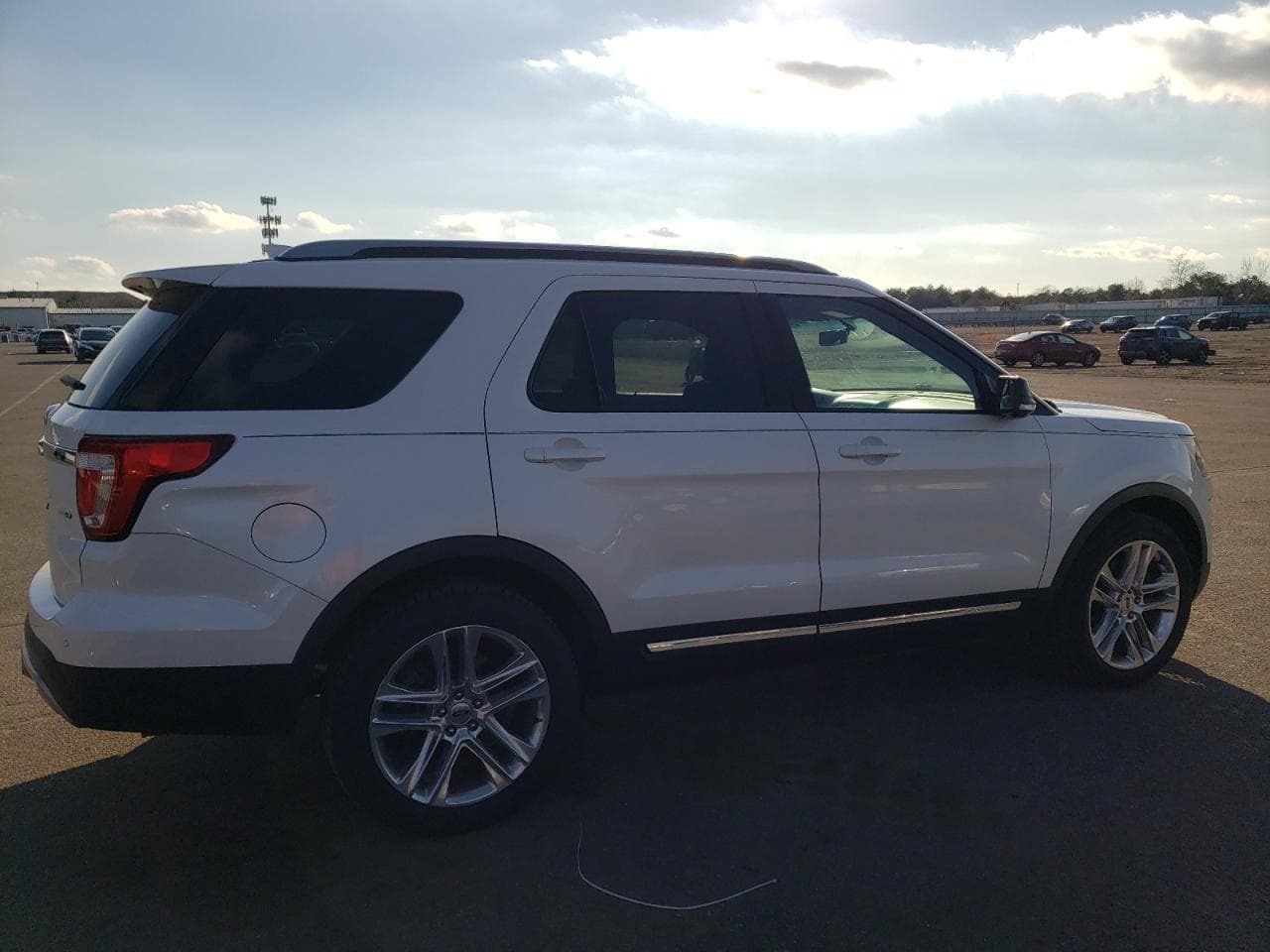 2016 Ford Explorer Xlt - foto 3