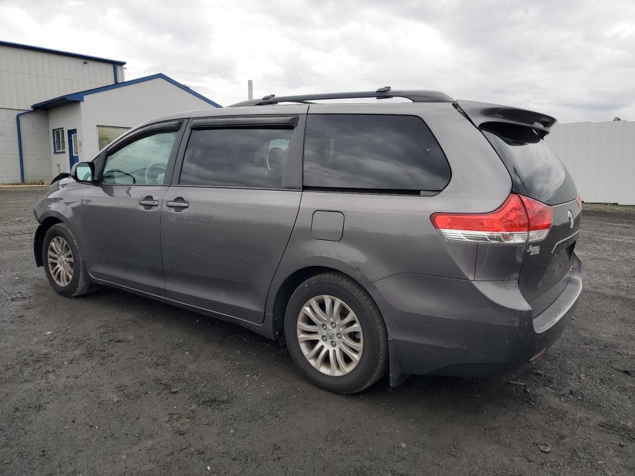 2013 Toyota Sienna Xle - foto 2