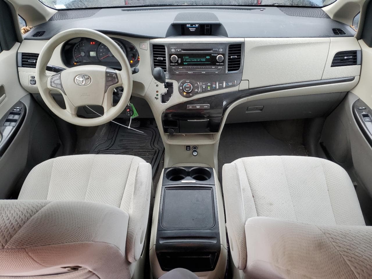 2013 Toyota Sienna Le - foto 2