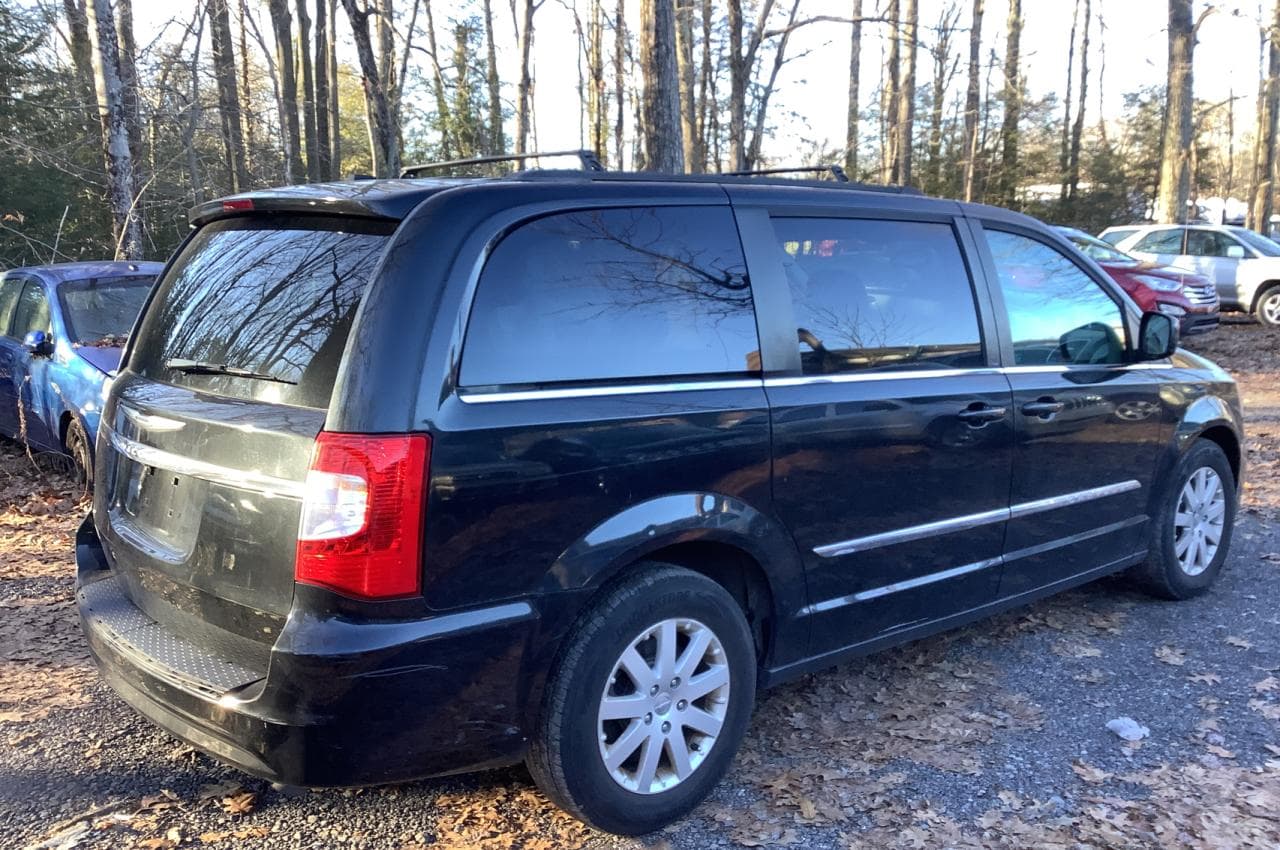 2013 Chrysler Town & Country Touring - foto 4