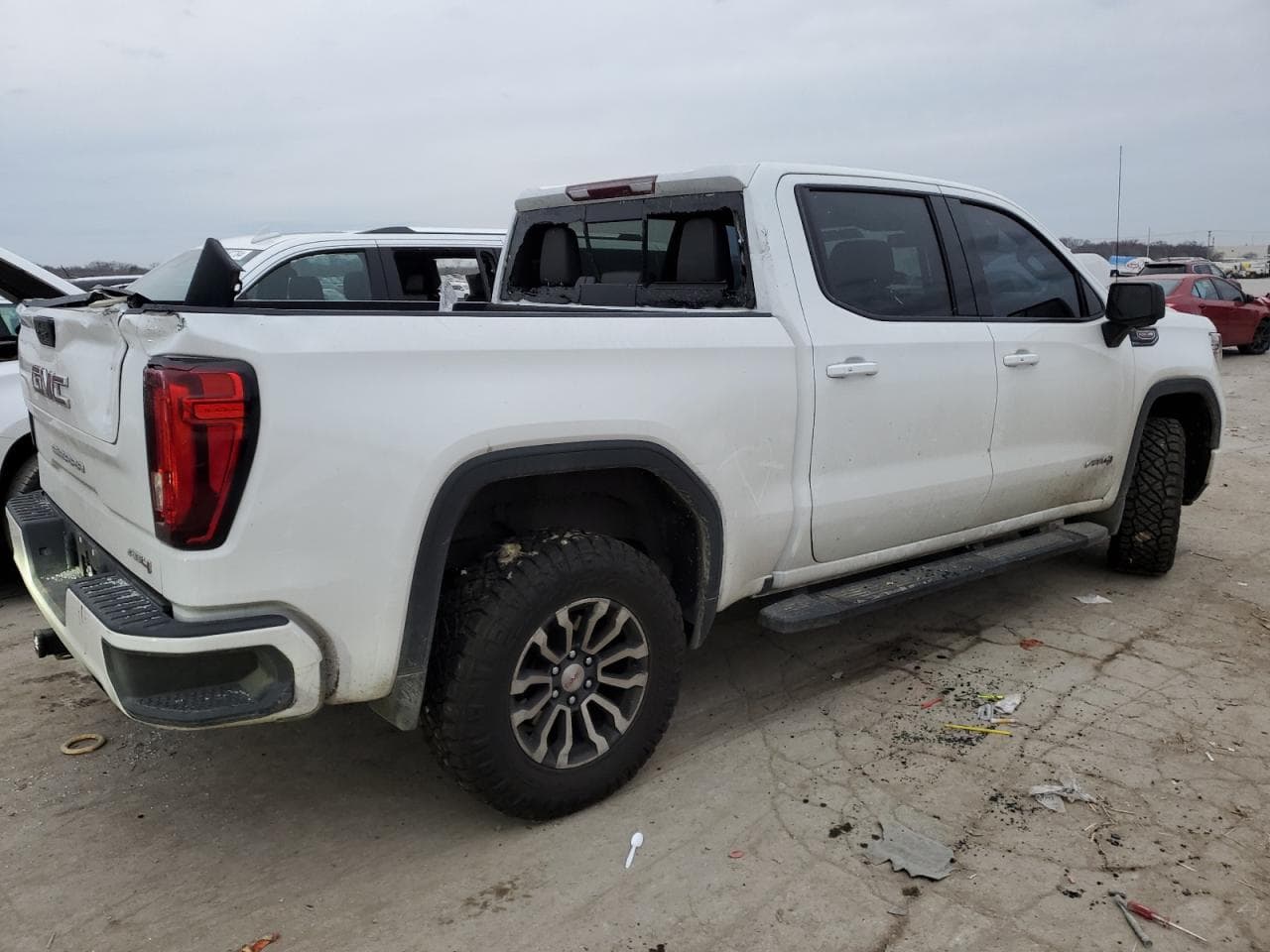 2020 GMC Sierra K1500 At4 - foto 3