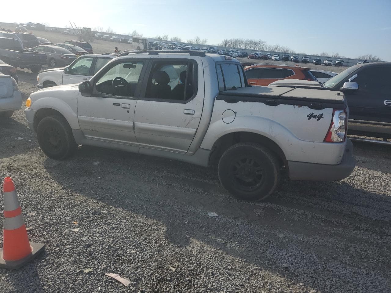 2002 Ford Explorer Sport Trac - foto 2