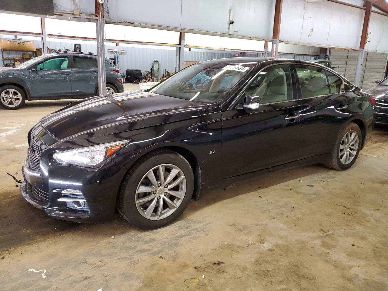 2015 Infiniti Q50 Premium