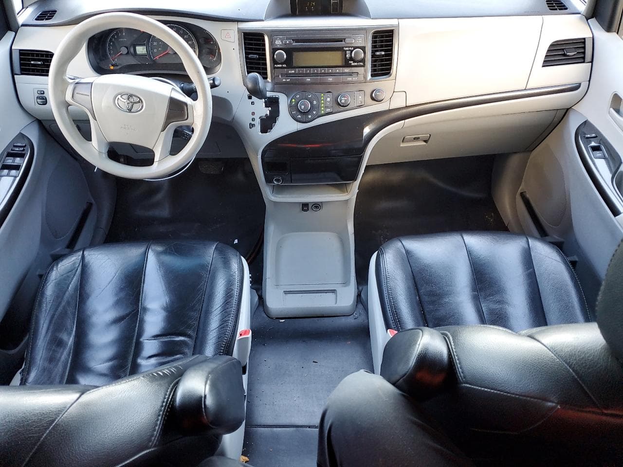 2013 Toyota Sienna