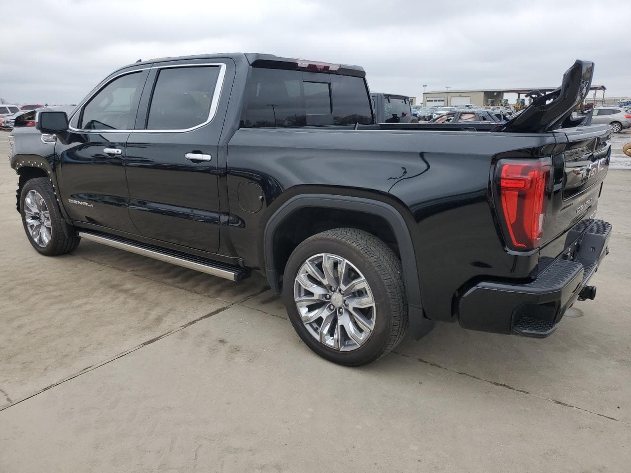 2023 GMC Sierra K1500 Denali - foto 2