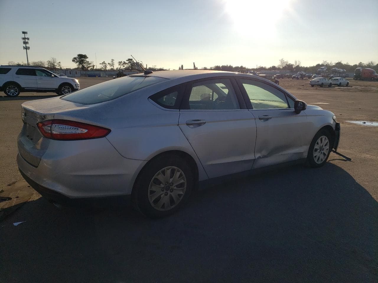 2014 Ford Fusion S - foto 3