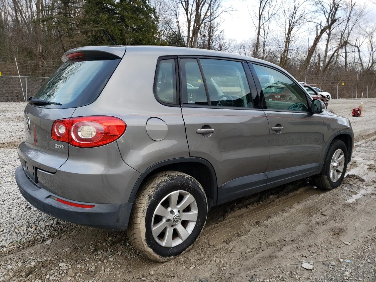 2010 Volkswagen Tiguan S - foto 3