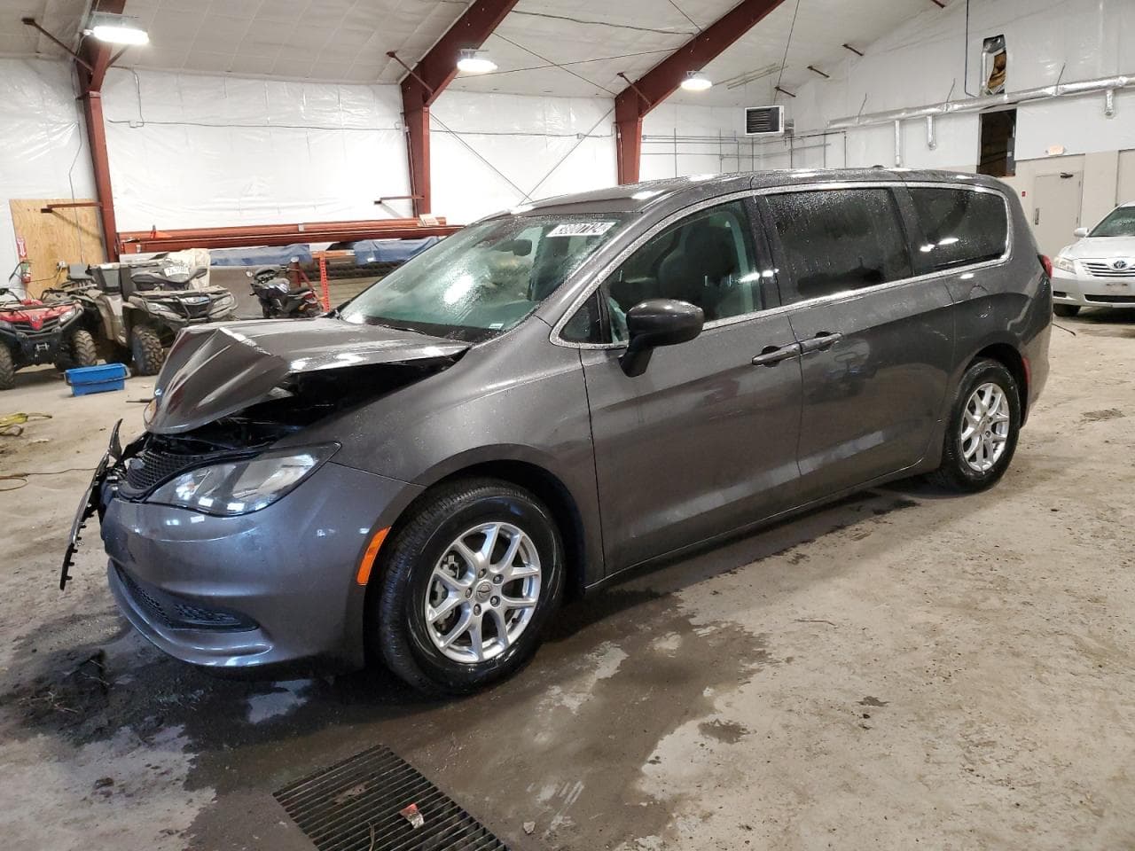 2023 Chrysler Voyager Lx