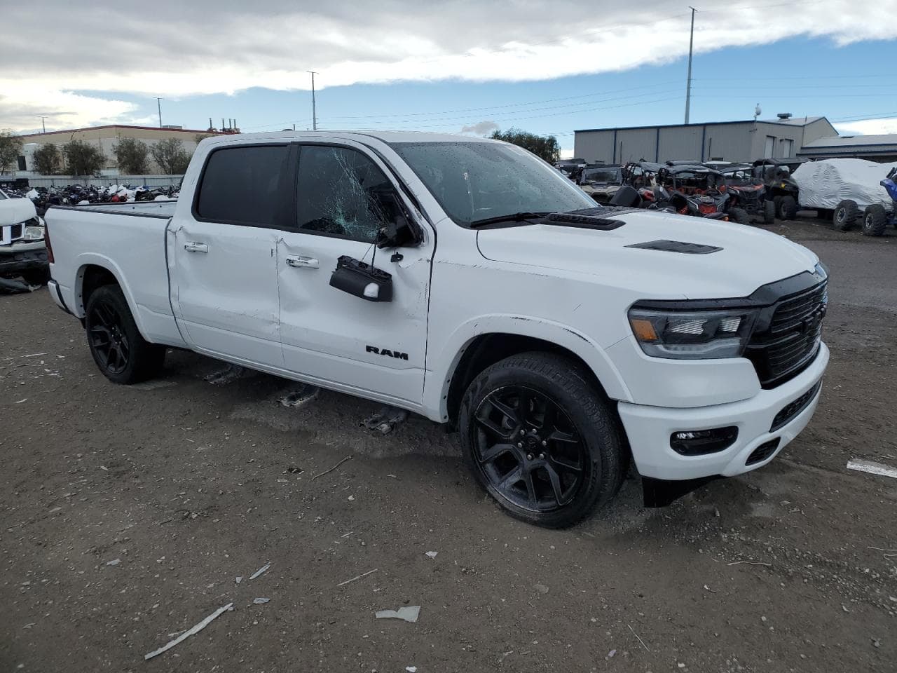 2022 Ram 1500 Laramie - foto 4