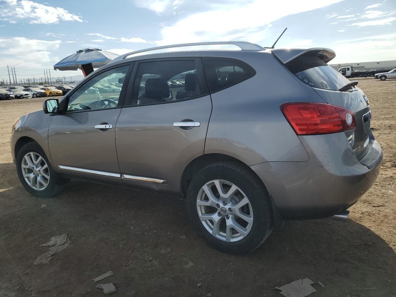 2013 Nissan Rogue S - foto 2