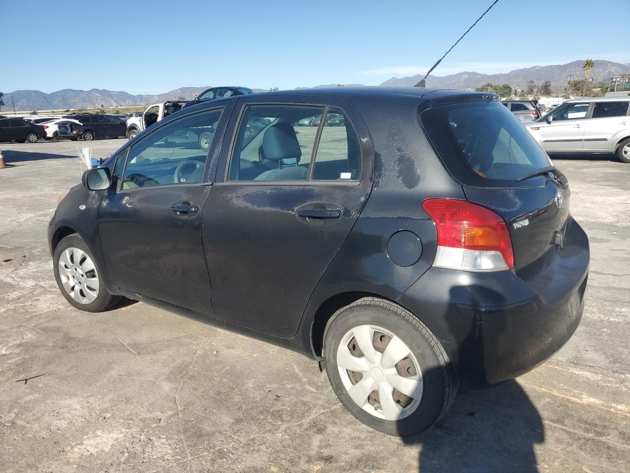 2009 Toyota Yaris Base - foto 2