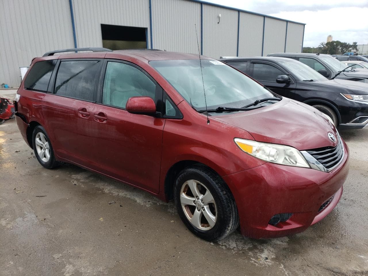 2013 Toyota Sienna Le - foto 4