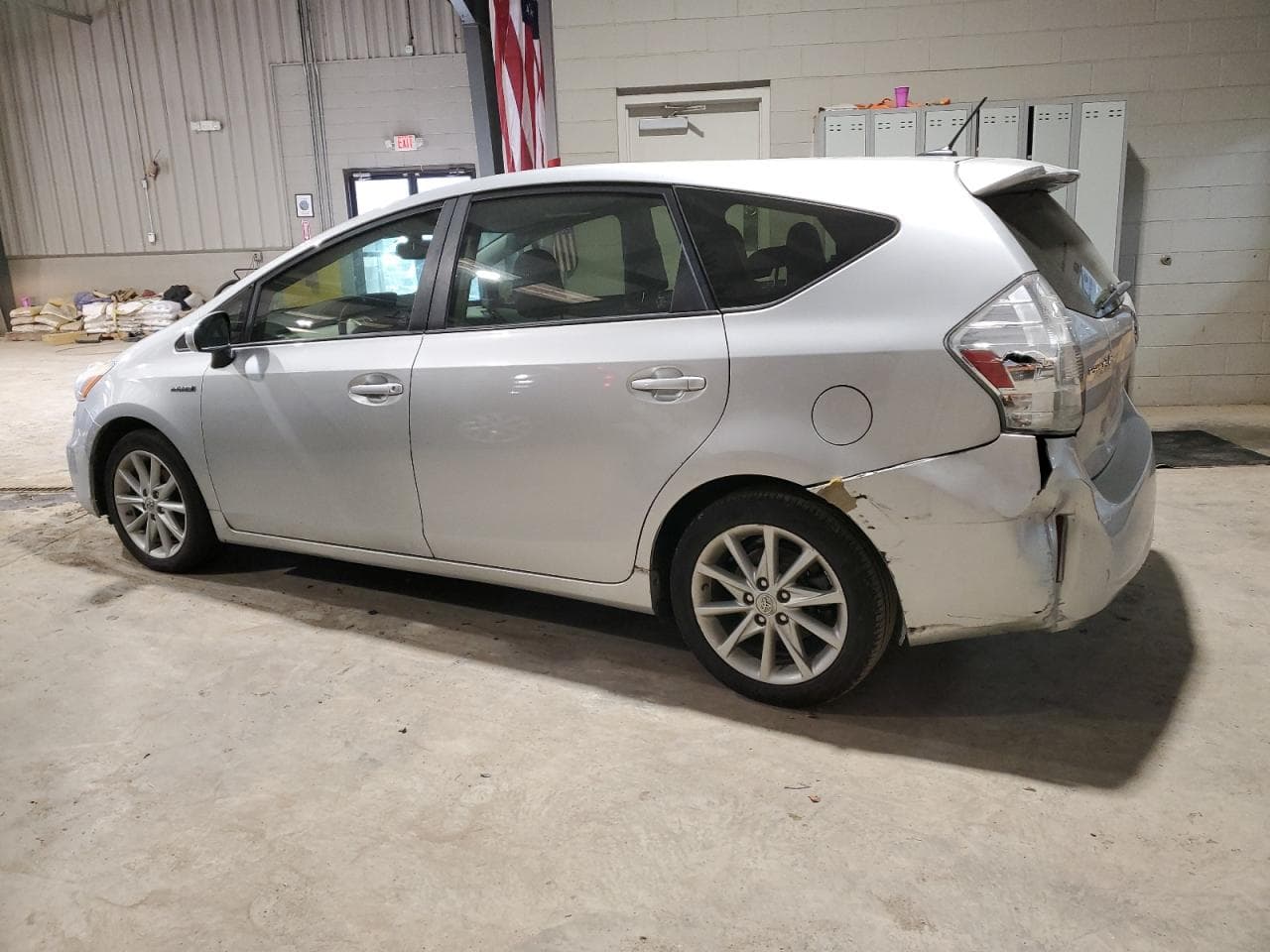 2012 Toyota Prius V - foto 2