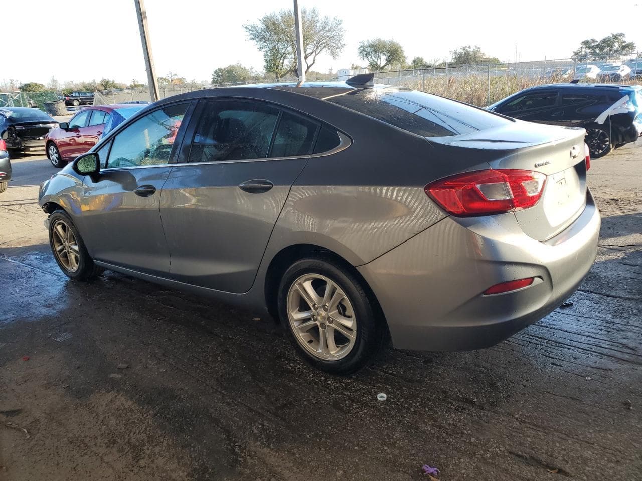 2018 Chevrolet Cruze Lt Auto - foto 2