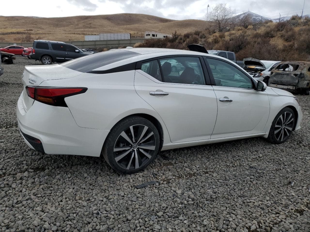 2020 Nissan Altima Platinum - foto 3