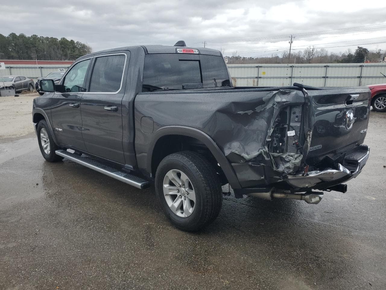 2022 Ram 1500 Laramie - foto 2