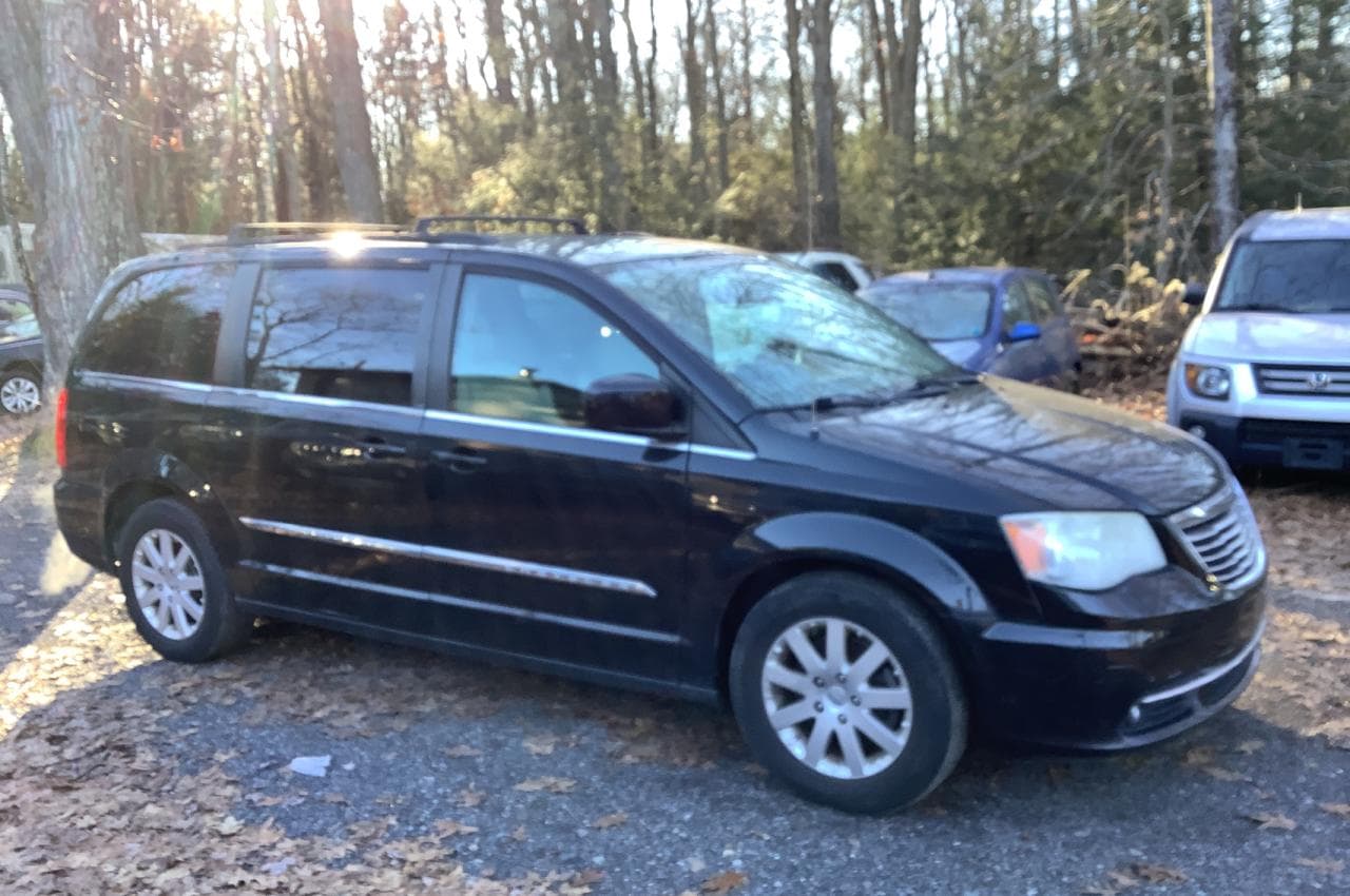 2013 Chrysler Town & Country Touring