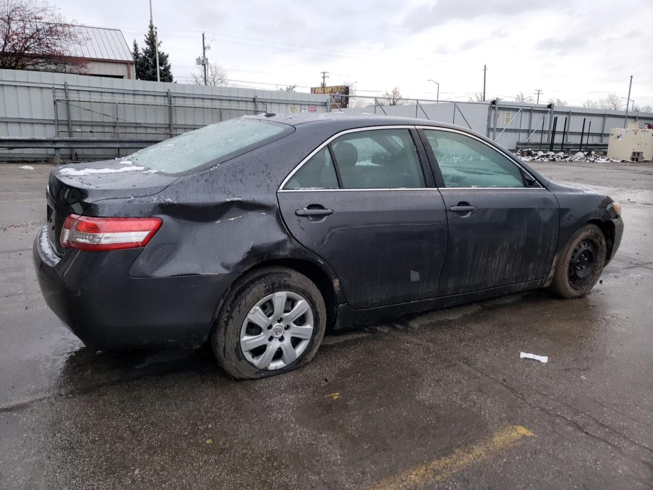 2011 Toyota Camry Le - foto 3