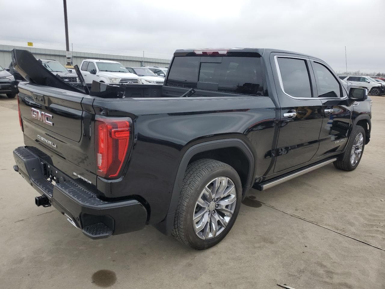 2023 GMC Sierra K1500 Denali - foto 3