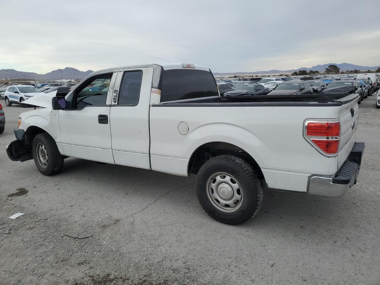 2014 Ford F150 Super Cab - foto 2