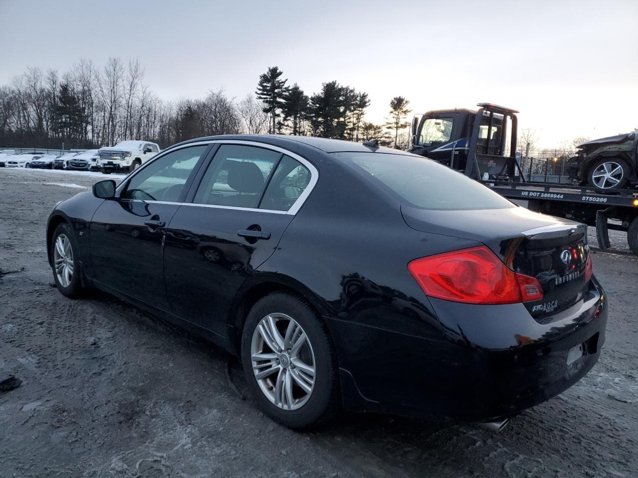 2015 Infiniti Q40 - foto 2