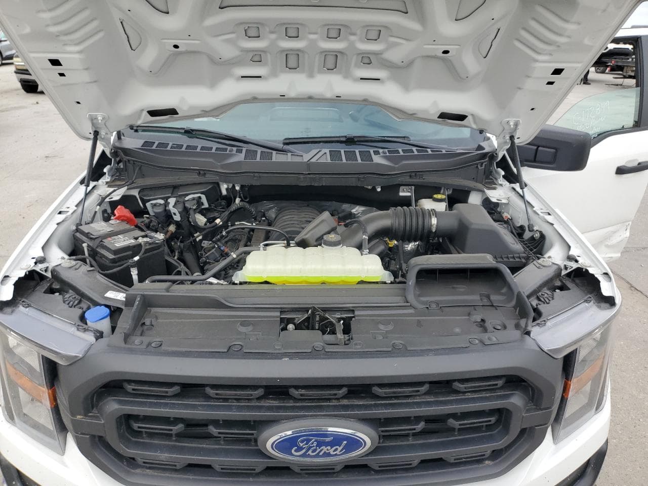 2023 Ford F150 - foto 3
