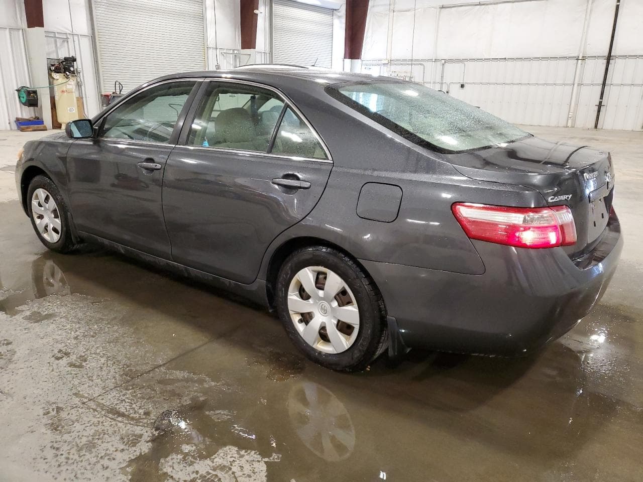 2007 Toyota Camry Le - foto 2