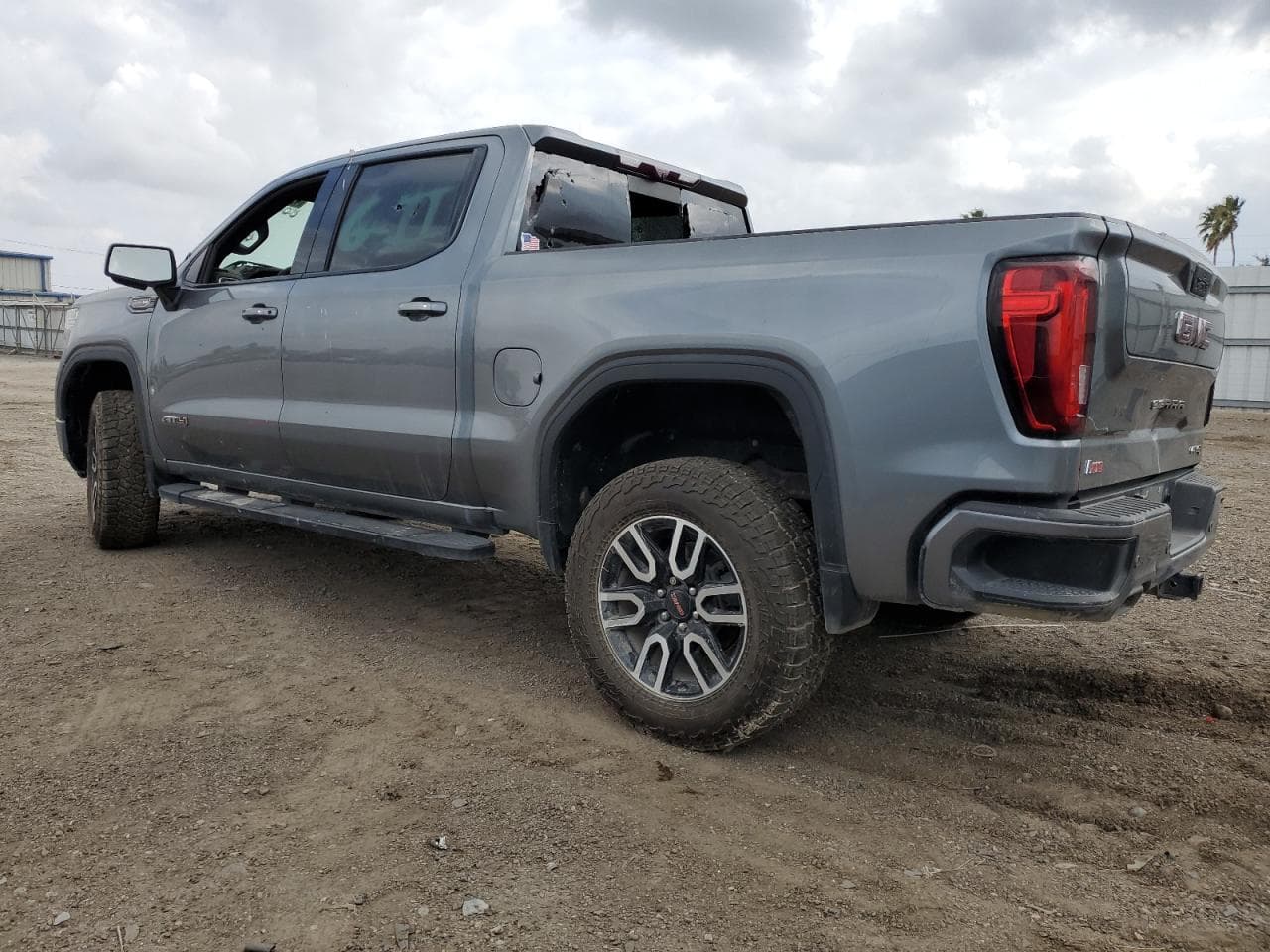 2020 GMC Sierra K1500 At4 - foto 2