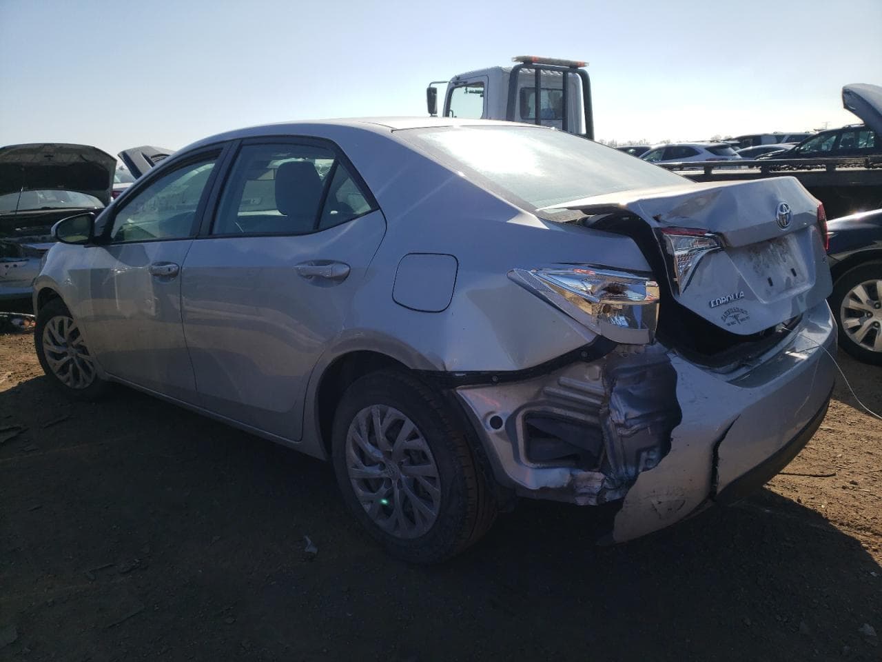 2017 Toyota Corolla L - foto 2