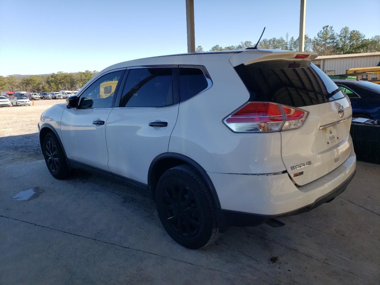 2016 Nissan Rogue S - foto 2