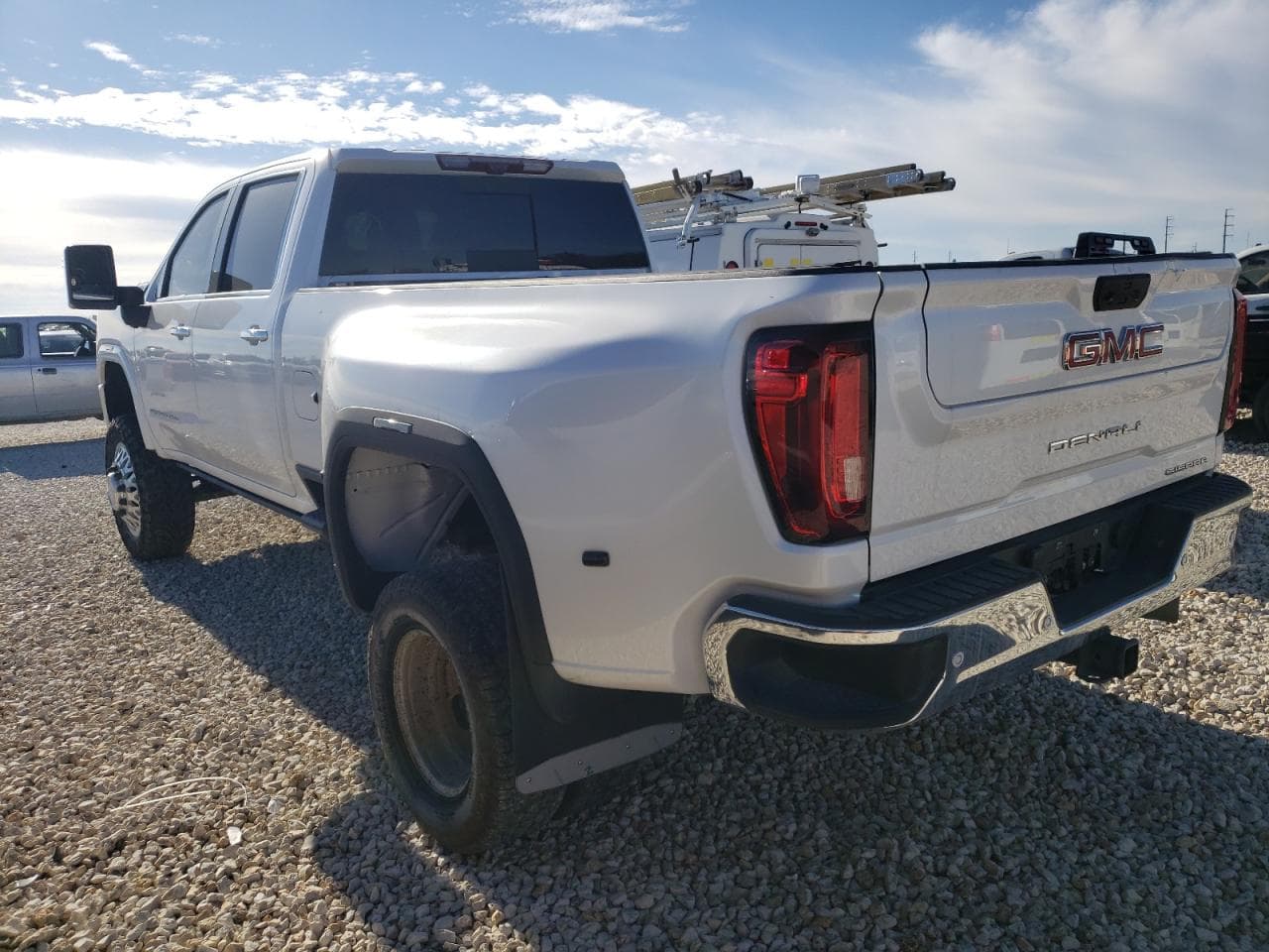 2021 GMC Sierra K3500 Denali - foto 2