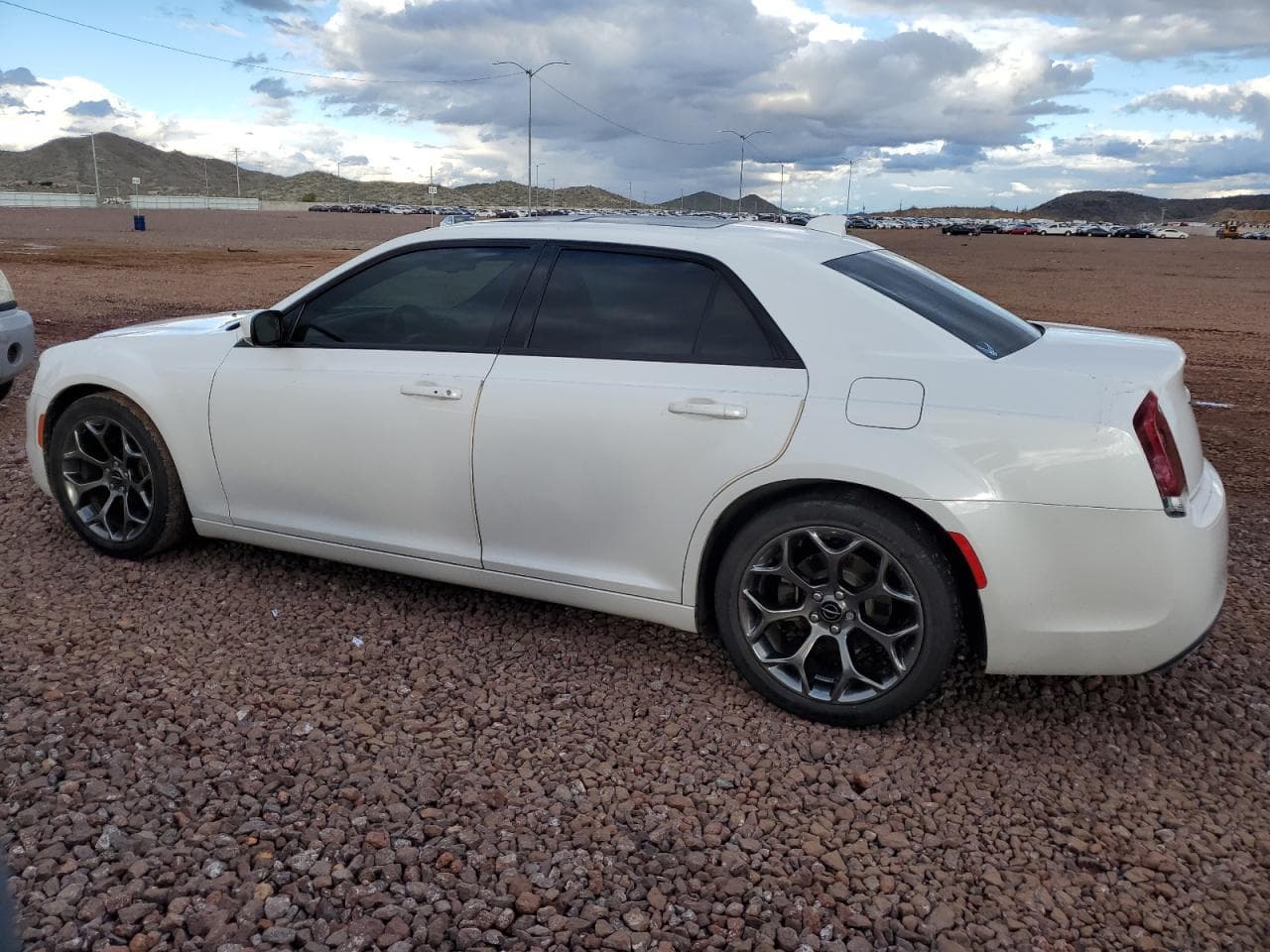 2015 Chrysler 300 300S - foto 2