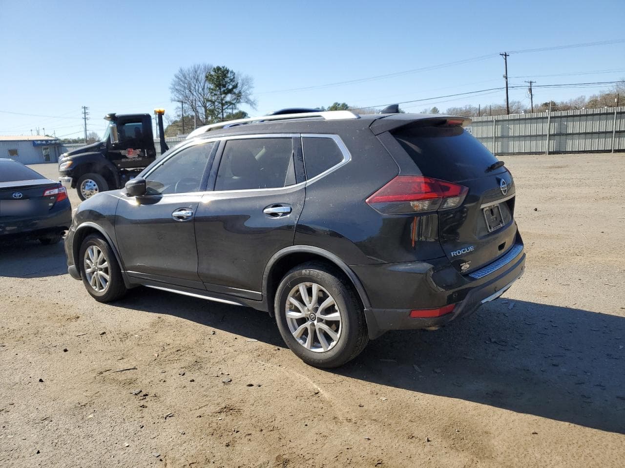 2019 Nissan Rogue S - foto 2
