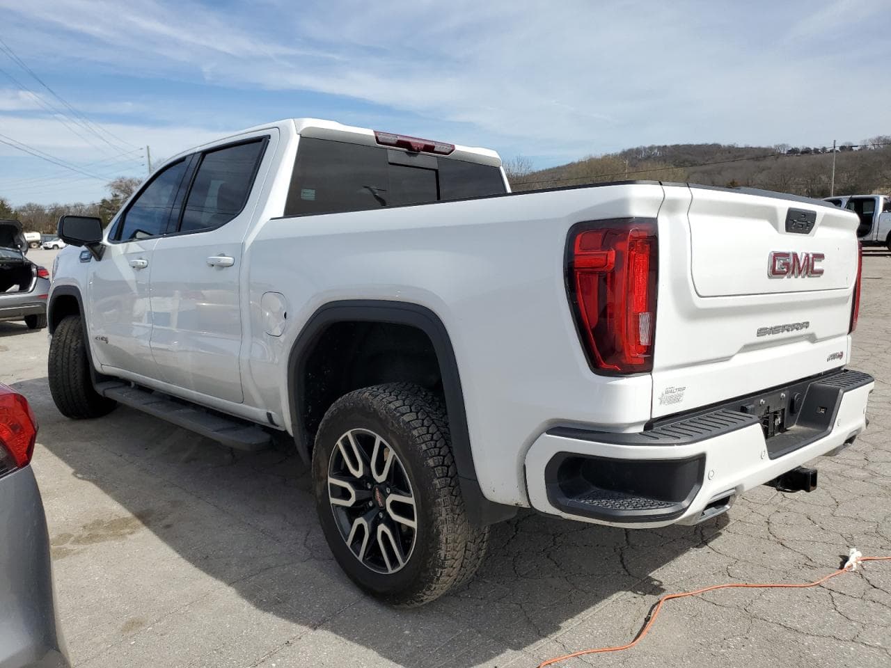 2020 GMC Sierra K1500 At4 - foto 2