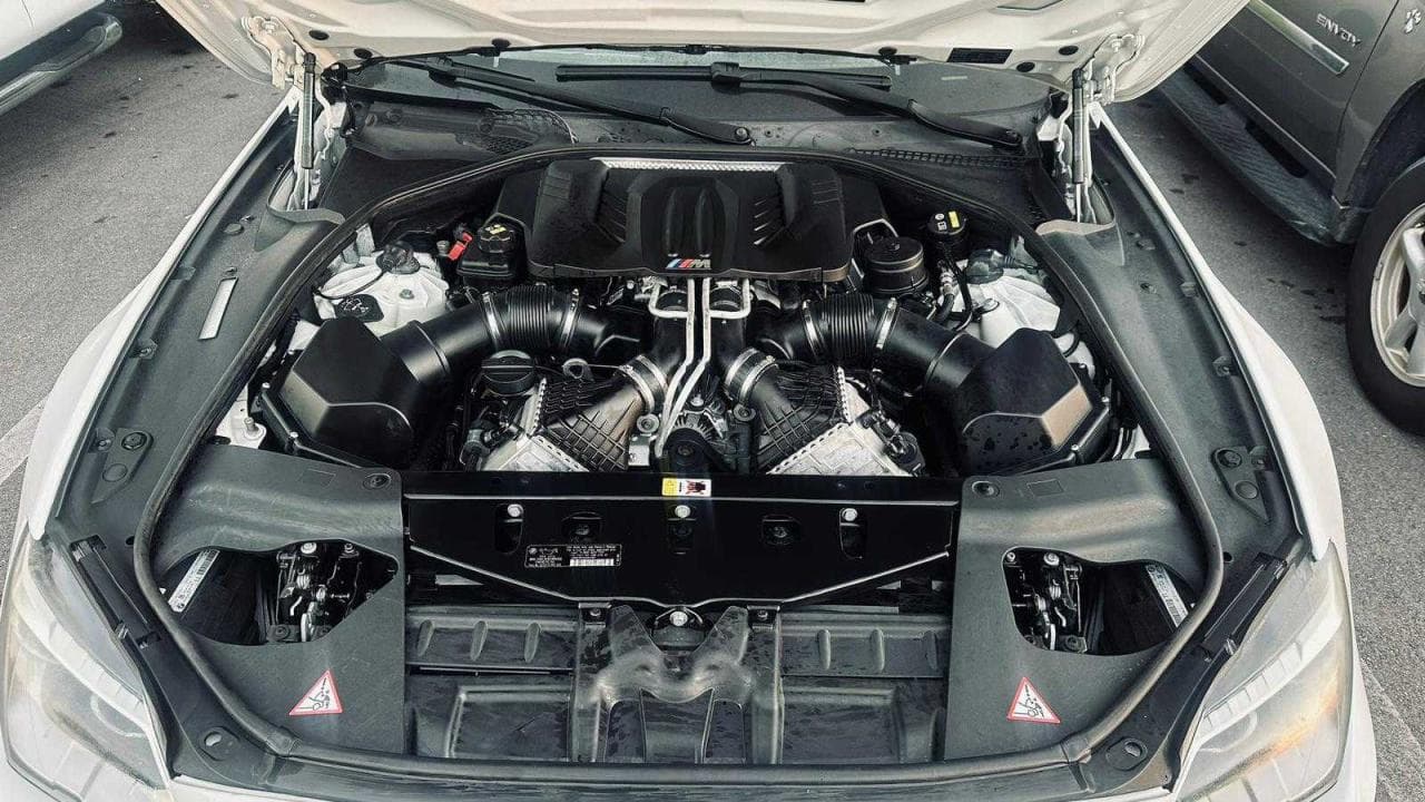 2015 BMW M6 Gran Coupe - foto 2